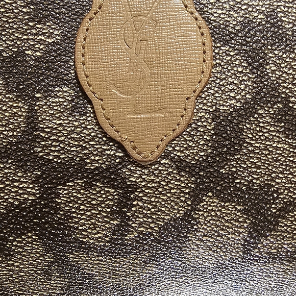 YSL Yves Saint Laruant Toilet Cosmetic pouch EUC - Picture 2 of 10